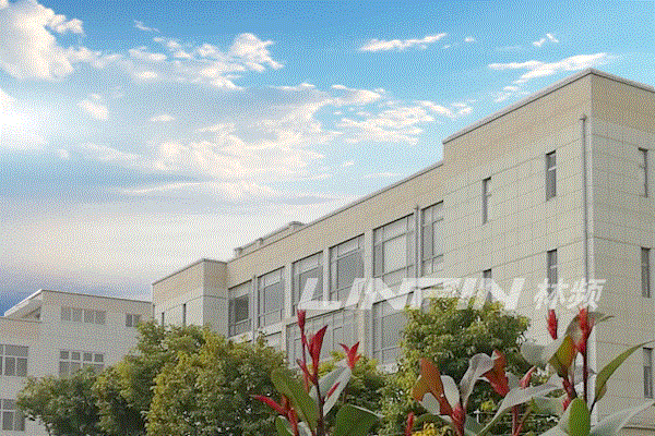 設(shè)計一種新型散熱風(fēng)扇驅(qū)動頻率切換裝置